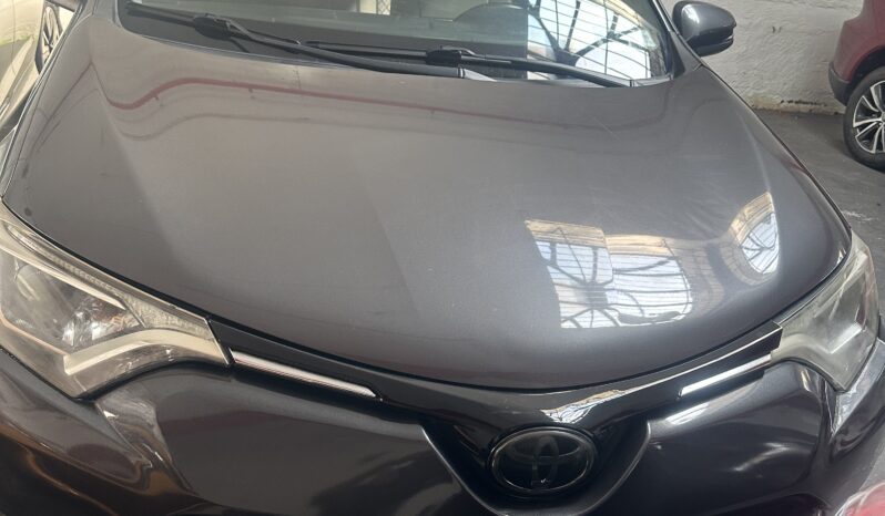
								Toyota RAV4 2018 full									