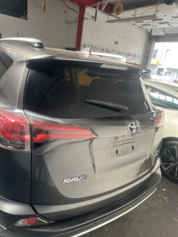 
										Toyota RAV4 2018 full									